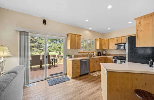 Blanchard Condo | Stone Ridge Condo: Golf Course Views & Family Fun!
