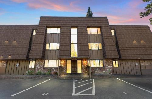 Tahoya Shores House | Stone's Throw