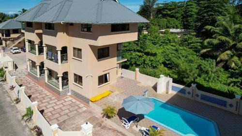 Grand Anse Apartment | Stone Self Catering Apartment