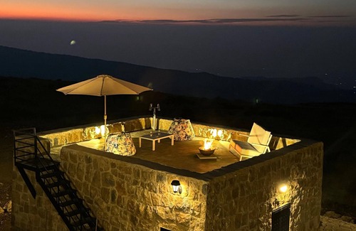 Kfardebian Cabin | Stone & Sky Sayar Cabins