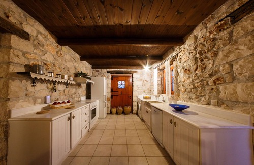 Askos Villa | Stone Villa Melite with private heated Swimming Pool and Hydromassage