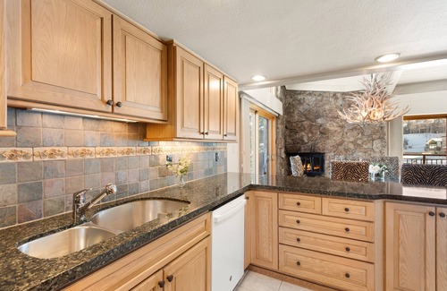Snowmass Village Condo | Stonebridge Condos Unit 630 Top Floor 4 Bedroom Deluxe