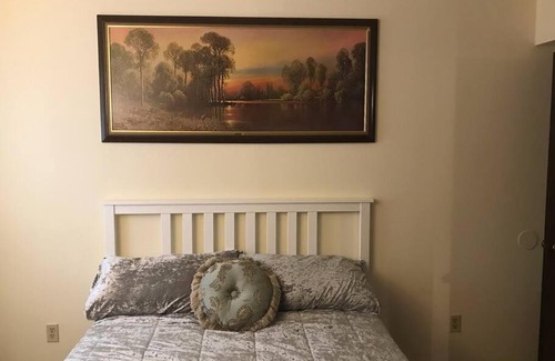 Monroeville Apartment | Stonecliffe Tranquil Retreat