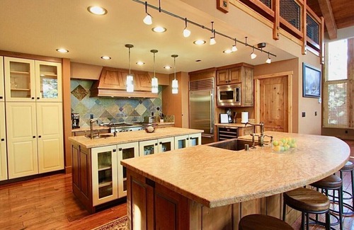 Stonegate House | Stonegate 3 Luxury Private Home, Personal hot tub, Mountain views