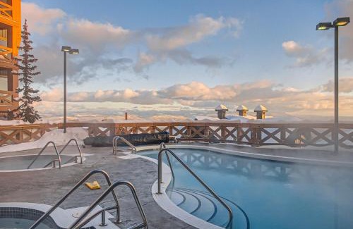 Big White Ski Resort Apartment | Stonegate Resort Unit B108