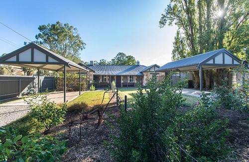 Angaston Villa | Stoneleigh Cottage Bed and Breakfast