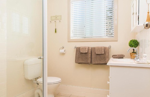 Angaston Villa | Stoneleigh Cottage Bed and Breakfast