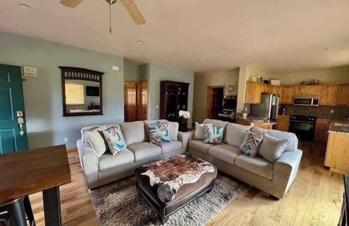 Blanchard House | Stoneridge Retreat: Golf Course Views & Mountain Escape