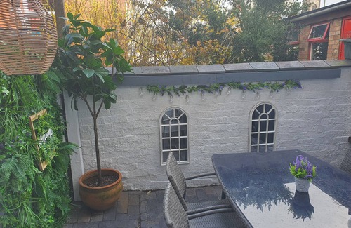 Leek House | Stonesthrow Townhouse in the Centre of Leek