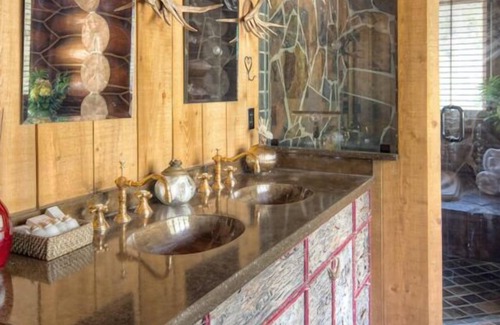 East Kootenay Cabin | Stonewater Lodge, Ski in/out- Private Hot Tub, Panorama Hot Spring Pool Access