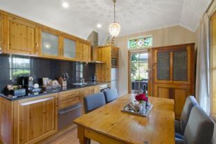 Stone Well Cabin | Stonewell Cottages and Vineyards