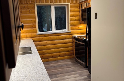 Bear Creek House | Stoney Creek Inn