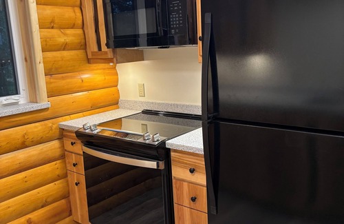 Bear Creek House | Stoney Creek Inn