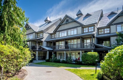 Village North Apartment | Stoney Creek Northstar by Whistler Premier