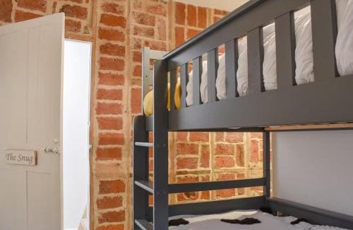 Guisborough House | Stoney Nook Cottage