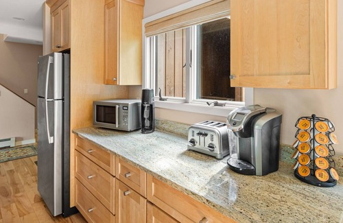 Stowe Area House | Stonybrook Townhouse within walking distance to Rec Path, Shops & Restaurants