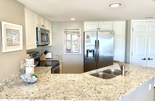 Palmetto Dunes Condo | Stop Here! Can’t Beat This Villamare Top Floor Vacation Spot