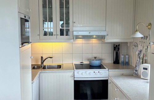 Bjugn Cottage | Stor Hytte med Praktfull Havutsikt