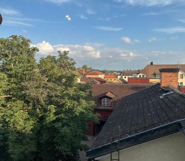 Eksjo Bed & Breakfast | Stora Torget B&B