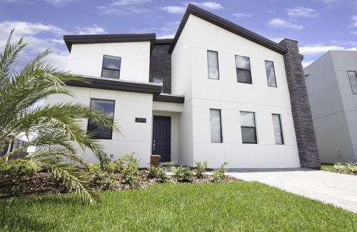 Kissimmee House | Storey Lake 8 Bedroom Home, Pool with Best Lake View, Game Room, Theater