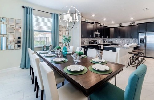 Kissimmee House | Storey Lake by Nova