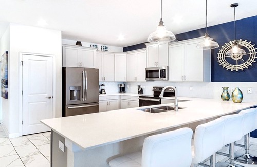 Kissimmee House | Storey Lake by Nova