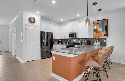 Kissimmee House | Storey Lake Resort 7 Bedroom Home with Game Room+Pool