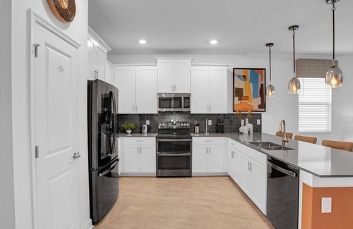 Kissimmee House | Storey Lake Resort 7 Bedroom Home with Game Room+Pool
