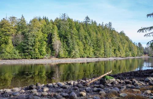 Ucluelet House | Storm Bay, Family Home with Hot Tub and Inlet View