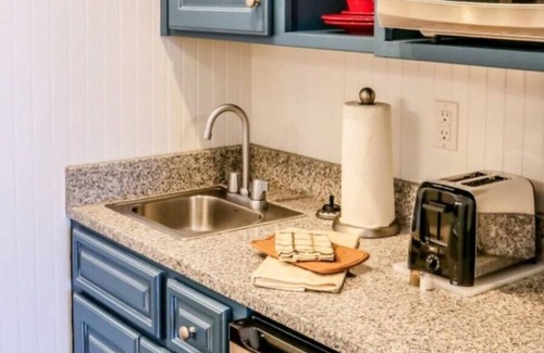Branson Apartment | Stormy Point Lakeside - Studio