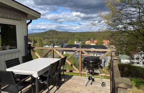 Hestra House | Stort hus, underbar utsikt & 3 min till Isaberg!