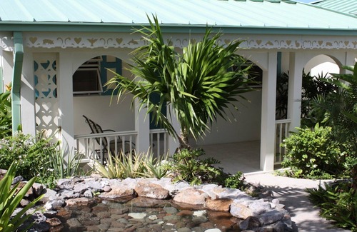 Oualie Bay Cottage | Storybook Cottage at Eden Villa - Private pool - jeep included