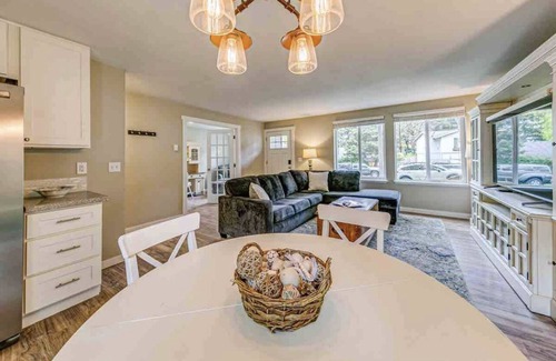 West End House | Storybook Tacoma Cottage Escape