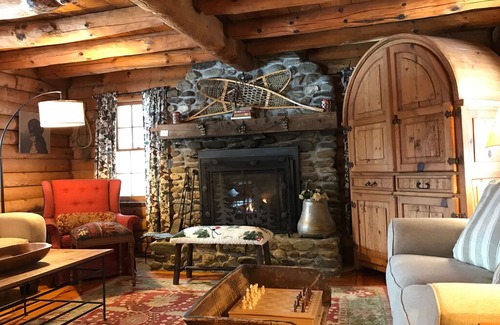 Stowe Cabin | Stowe Log Cabin: Private, 5 Acres, Hot Tub, fireplace, WIFI, Polite Dog OK
