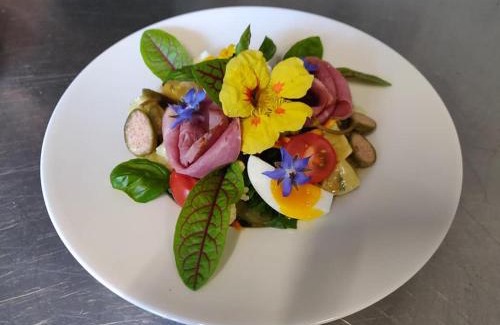 Ruotsinpyhtaa Hotel | Strömfors Bed & Bistro Oy