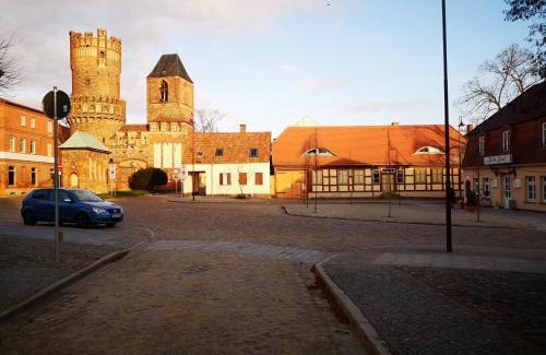 Tangermuende Apartment | Strada Giardino Tangermünde
