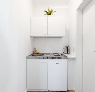 Mitte Apartment | Strahlend Schön und renoviert