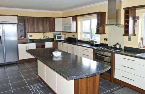 Bunbeg Cottage | STRANACORCORAGH, family friendly in Derrybeg, County Donegal