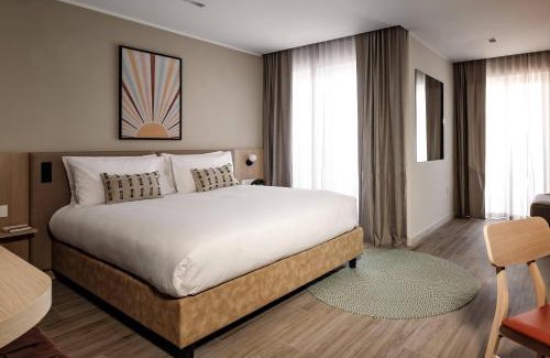 Gzira Hotel | Strand Suites by NEU Collective
