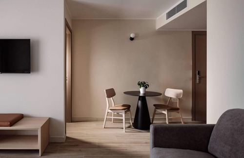Gzira Hotel | Strand Suites By Neu Collective