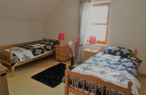 Ballymacarthur Bed & Breakfast | Strand View House B&B