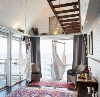 Lysekil Hotel | Strandflickornas Husen invid Havet