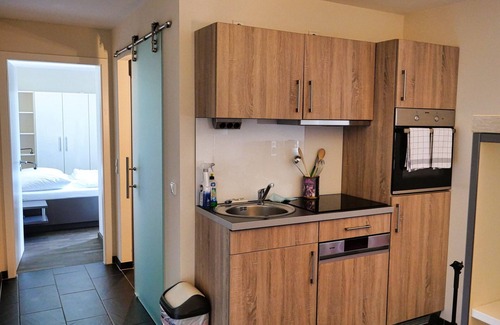 Wremen Apartment | Strandnahe Ferienwohnung mit Sauna & Schönem, Überdachten Balkon mit Deichblick