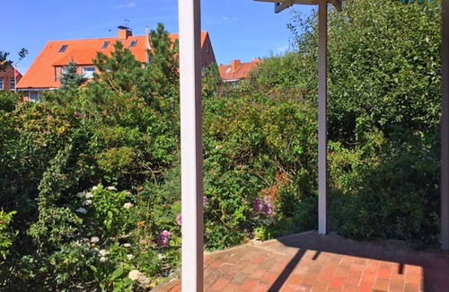 Juist Apartment | Strandnahe Ferienwohnung mit Gartenterrasse!