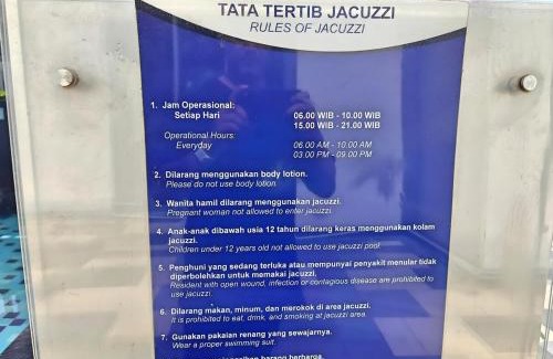 Jakarta Apartment | Strategic 2BR Thamrin Apt with Pool & Gym by 2ndHome