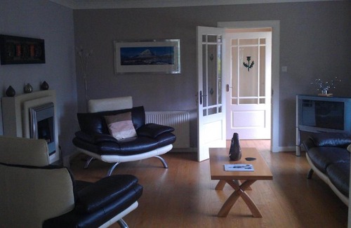 Fort William House | Strathavon B&B