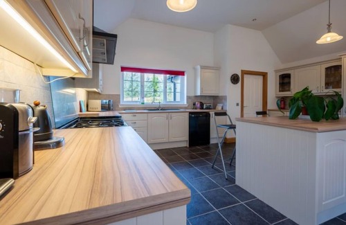 Loch Ness House | Strathmore Lodge by Interhome