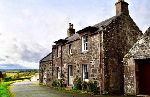 Saint Cyrus House | Straton Cottage