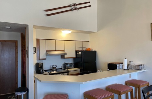 Stratton Mountain Condo | Stratton Mountain/2 BR/2BA Ski in/Ski out Condo at Obertal C Bldg