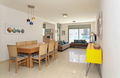 Jerusalem City Centre Apartment | Strauss Serenity - Three Bedroom Apartment, Sleeps 6